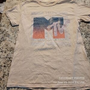 VINTAGE OFFICIALLY LICENSED M TV T SHIRT sz Small